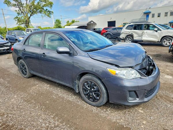 2013 TOYOTA COROLLA