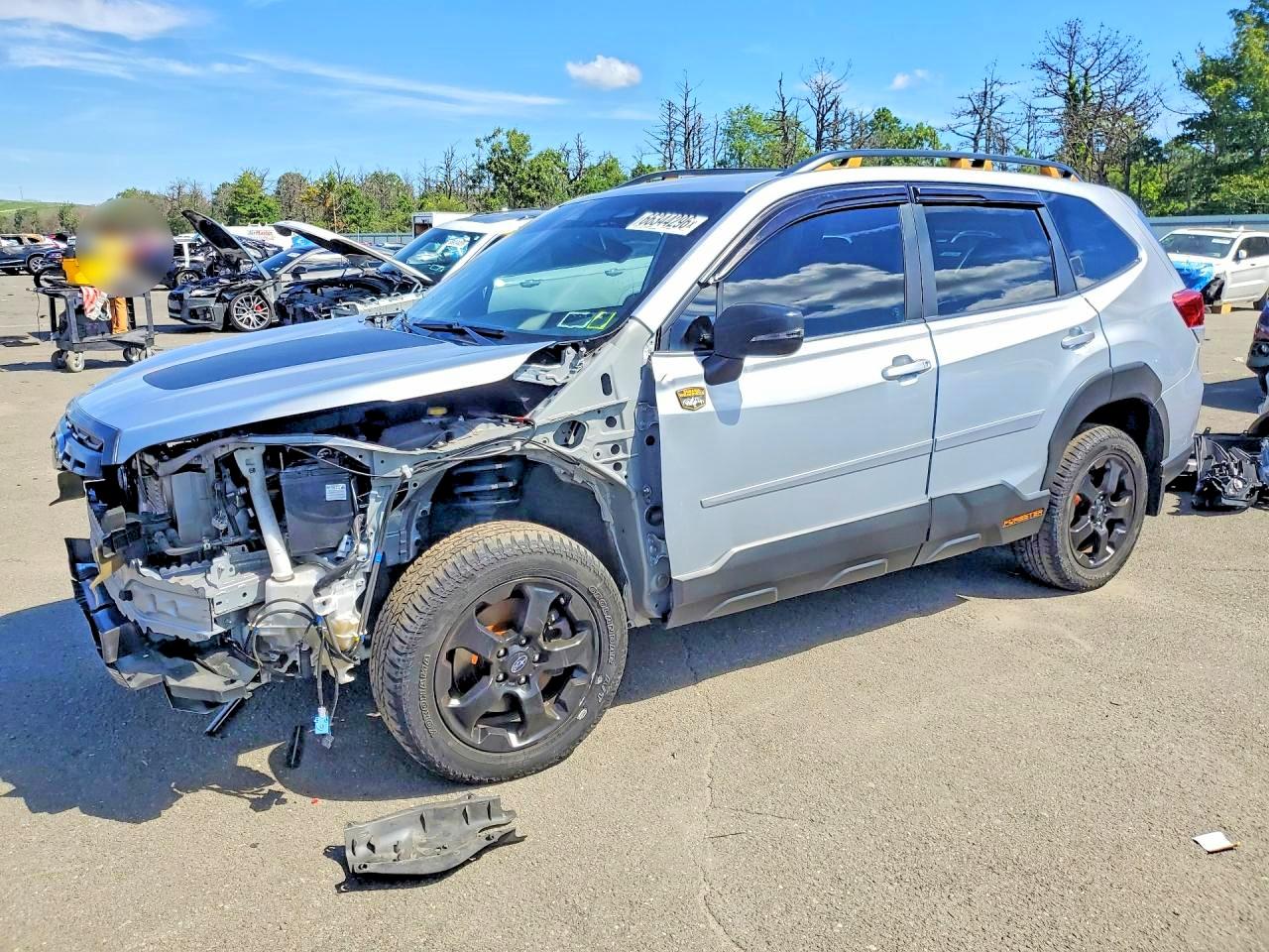 2022 SUBARU FORESTER