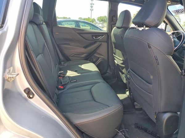 2022 SUBARU FORESTER