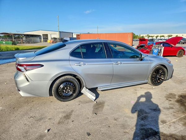 2021 TOYOTA CAMRY XSE