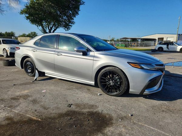 2021 TOYOTA CAMRY XSE