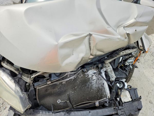 2017 TOYOTA CAMRY LE/SE/XLE/XSE — Engine bay