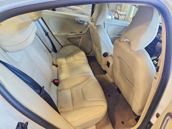 2013 VOLVO S60