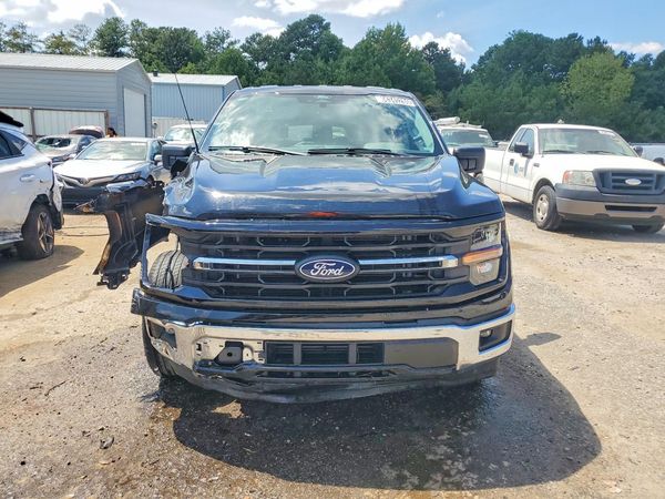 2025 FORD F150 XLT