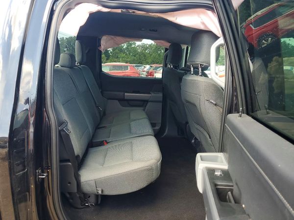 2025 FORD F150 XLT