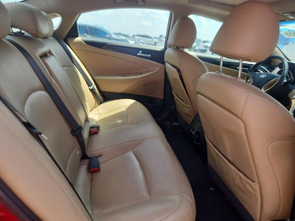 2014 HYUNDAI SONATA