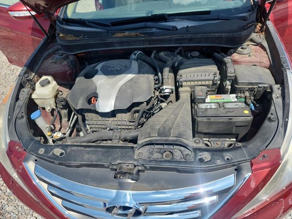 2014 HYUNDAI SONATA