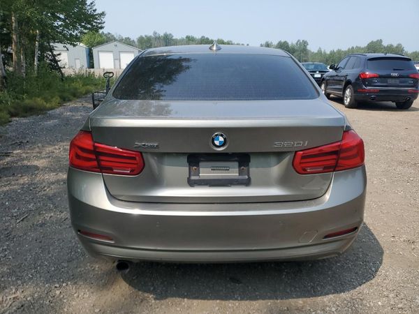 2017 BMW 320