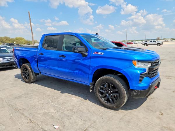 2025 CHEVROLET SILVERADO Trail Boss - LT — Passenger 3/4