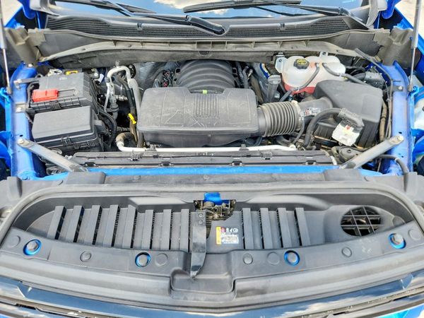 2025 CHEVROLET SILVERADO Trail Boss - LT — Engine bay