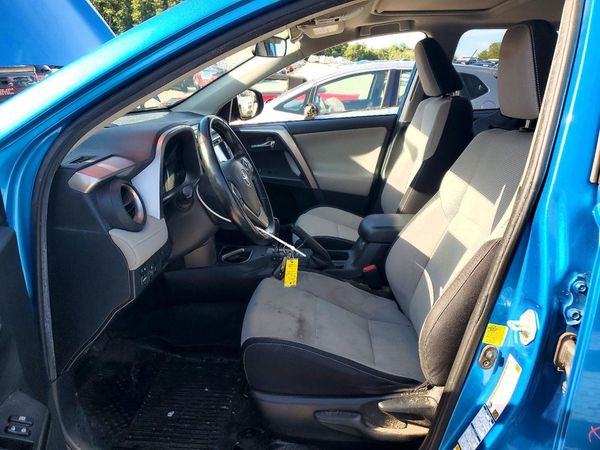 2017 TOYOTA RAV4 LE/XLE Hybrid — DENT