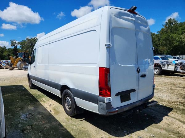 2022 MERCEDES-BENZ SPRINTER 907 (VS30)
