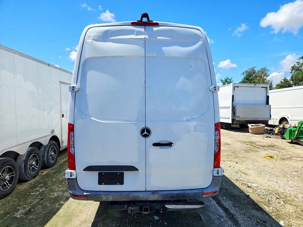 2022 MERCEDES-BENZ SPRINTER 907 (VS30)