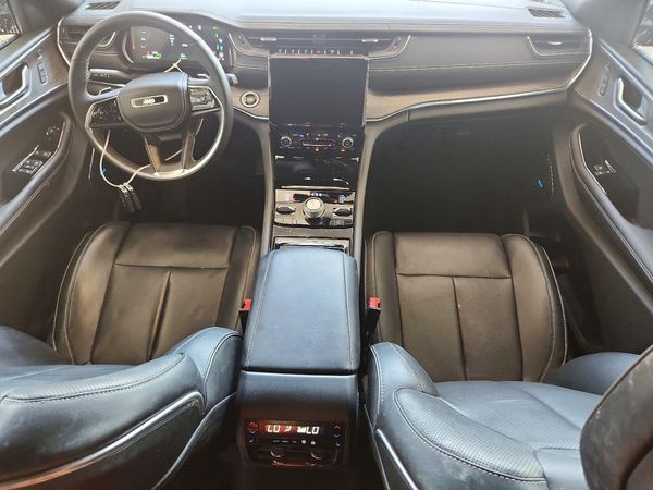 2023 JEEP GRAND CHEROKEE Overland 4XE