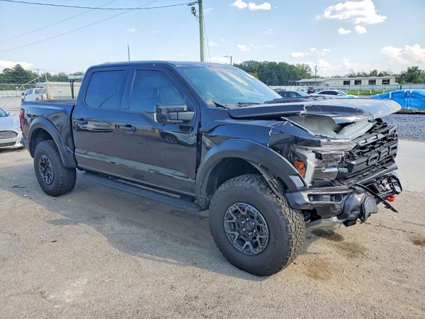 2024 FORD F150