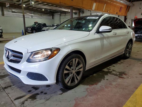2016 MERCEDES-BENZ C C300