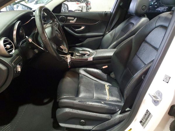 2016 MERCEDES-BENZ C C300