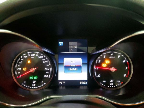 2016 MERCEDES-BENZ C C300