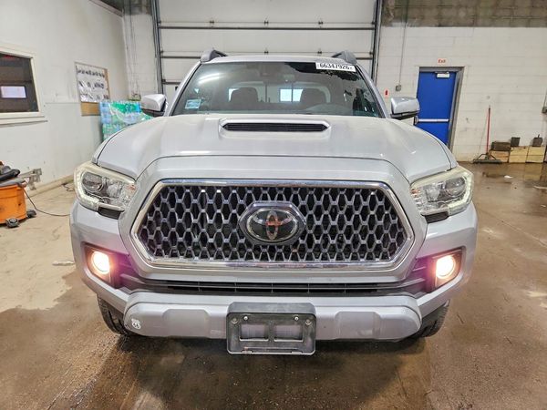 2018 TOYOTA TACOMA
