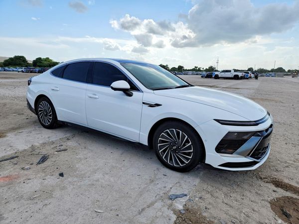 2024 HYUNDAI SONATA Limited