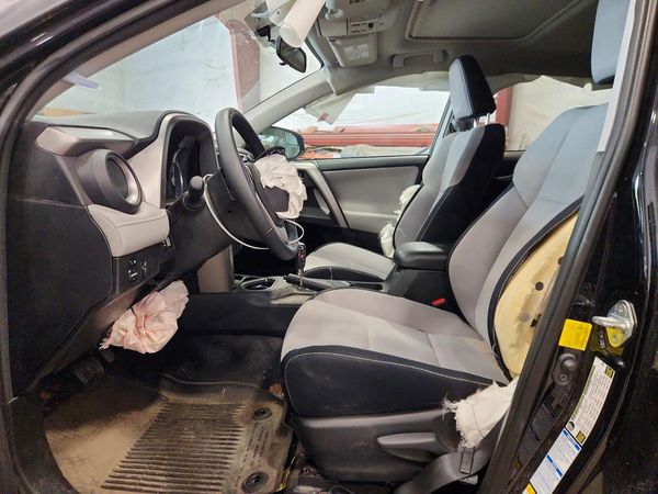 2016 TOYOTA RAV4 XLE (M Grade)