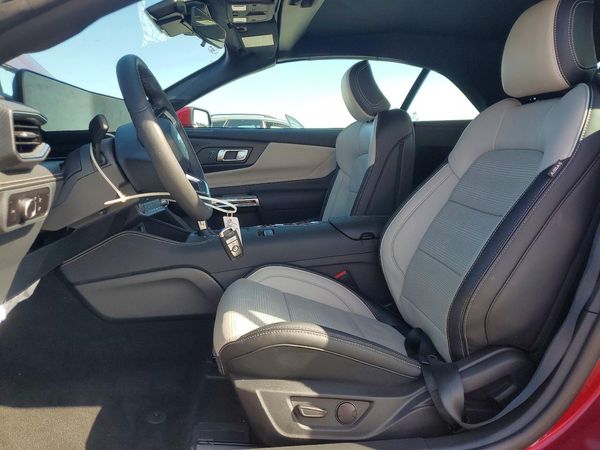 2026 FORD MUSTANG I4