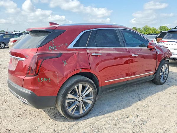 2025 CADILLAC XT5