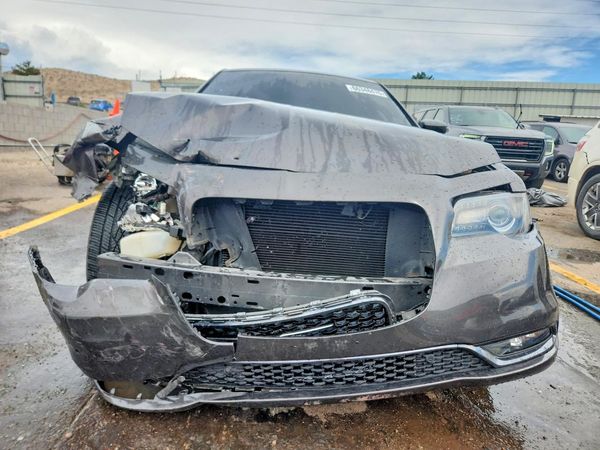 2018 CHRYSLER 300