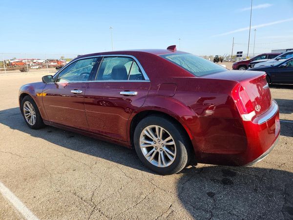 2018 CHRYSLER 300