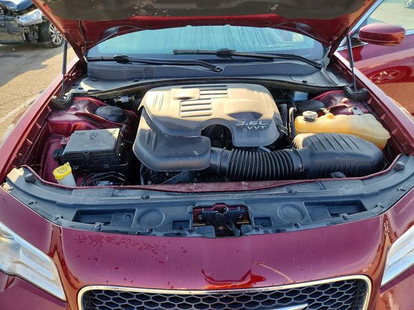 2018 CHRYSLER 300