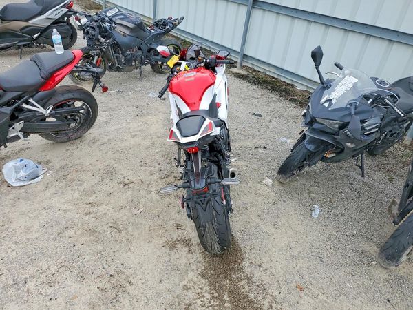 2026 YAMAHA YZF690