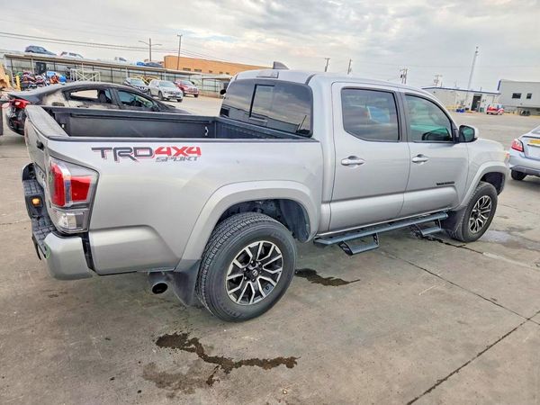 2019 TOYOTA TACOMA SR5