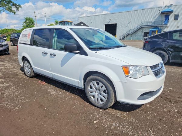 2019 DODGE GRAND CARAVAN SE
