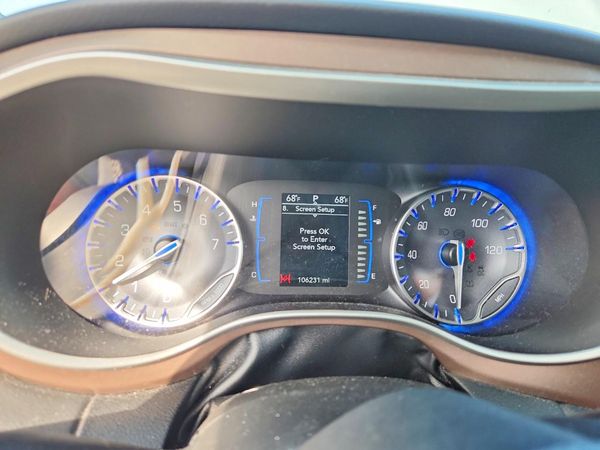 2022 CHRYSLER VOYAGER LX