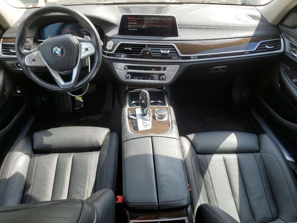 2020 BMW 740 xDrive