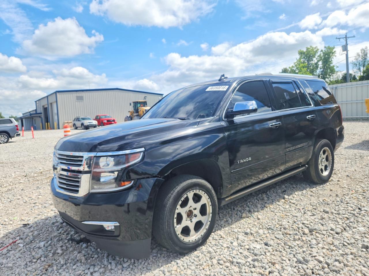 2018 CHEVROLET TAHOE Premier — Front 3/4
