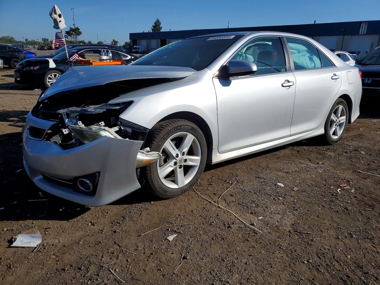 2014 TOYOTA CAMRY
