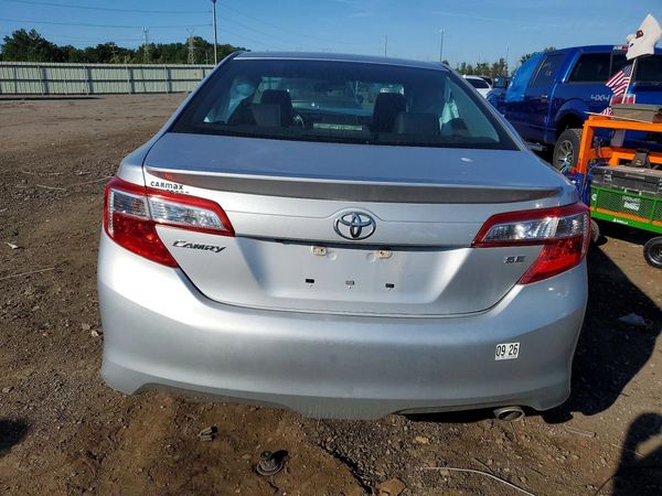 2014 TOYOTA CAMRY