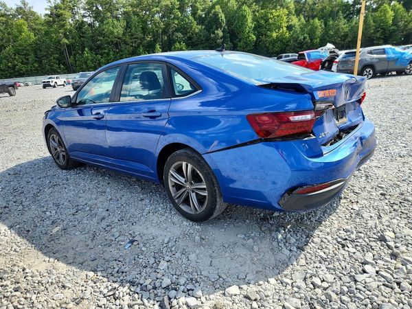 2023 VOLKSWAGEN JETTA SE w/ Sunroof