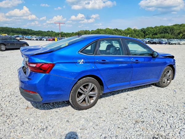 2023 VOLKSWAGEN JETTA SE w/ Sunroof