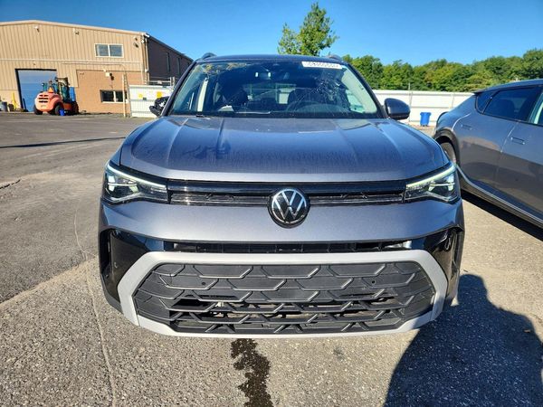 2025 VOLKSWAGEN TAOS 4Motion SE