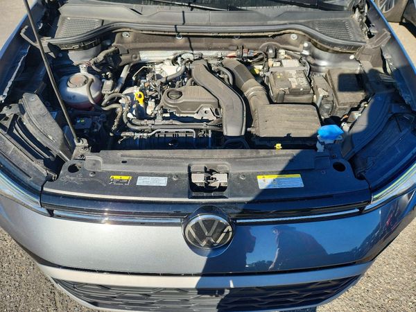 2025 VOLKSWAGEN TAOS 4Motion SE