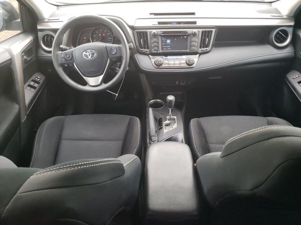 2015 TOYOTA RAV4