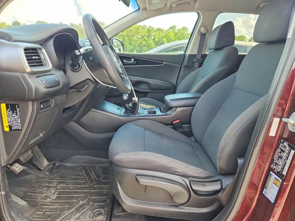 2017 KIA SORENTO L, LX