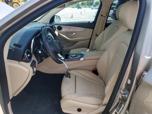 2019 MERCEDES-BENZ GLC