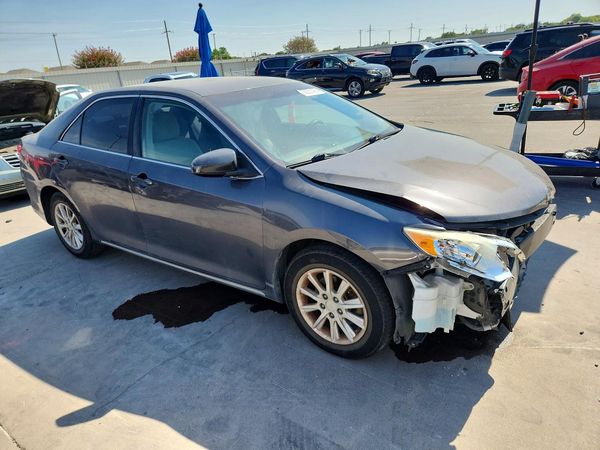 2012 TOYOTA CAMRY — Passenger 3/4