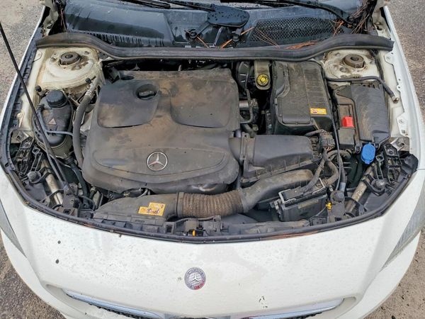 2016 MERCEDES-BENZ CLA