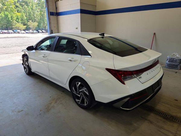 2025 HYUNDAI ELANTRA