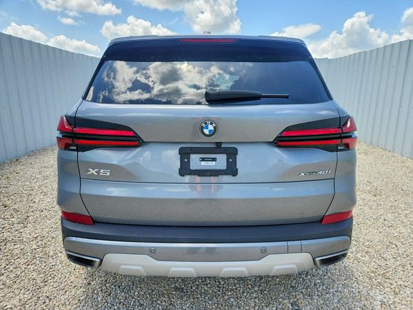 2025 BMW X5 xDrive40i