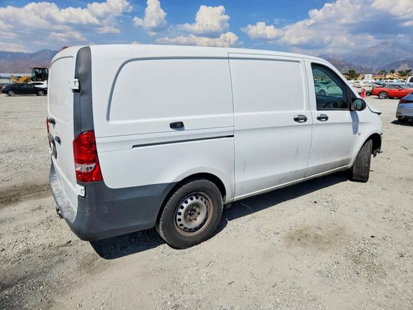 2023 MERCEDES-BENZ METRIS